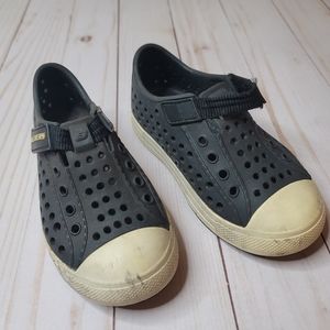 Sketches black water shoes size 8